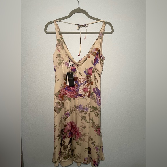 Brand new 100% silk Giorgio Armani vintage dress from the 90s. - Picture 3 of 8
